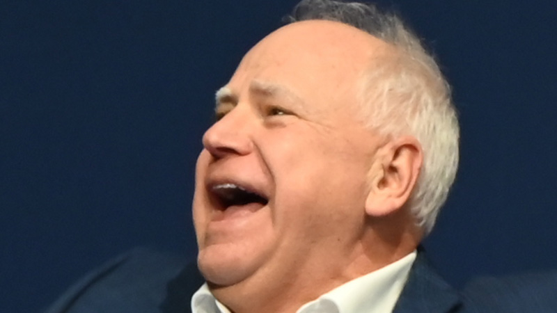Tim Walz Hosted Chinese Communist Party Officials in His High School Classroom: Report