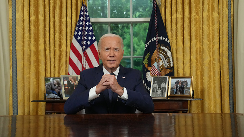 Members of Biden’s ‘Impenetrable’ Inner Circle Filter Negative Information to Keep Him Thinking He’s Awesome