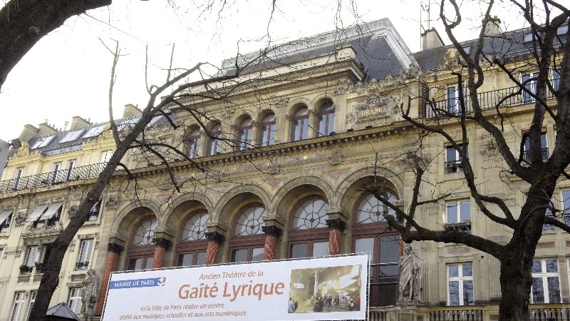Paris Theatre Faces Financial Ruin After Alien Invasion & Occupation
