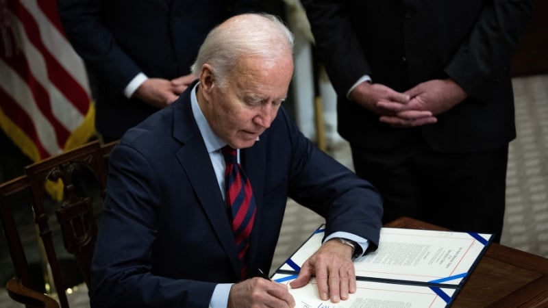 Trump Says Biden Pardons “Void” Because of Autopen-Use