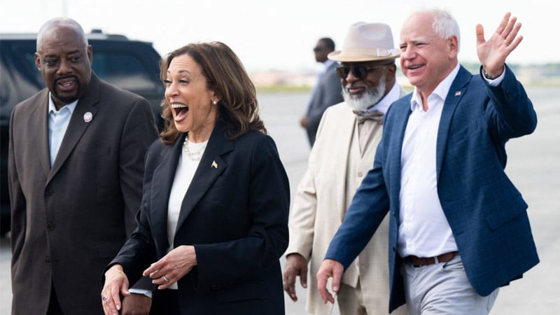Sunday Live: Desperate Democrat Leaders Openly Call For End of First Amendment & Free Speech in America — Must-Watch Live Edition of the Alex Jones Show