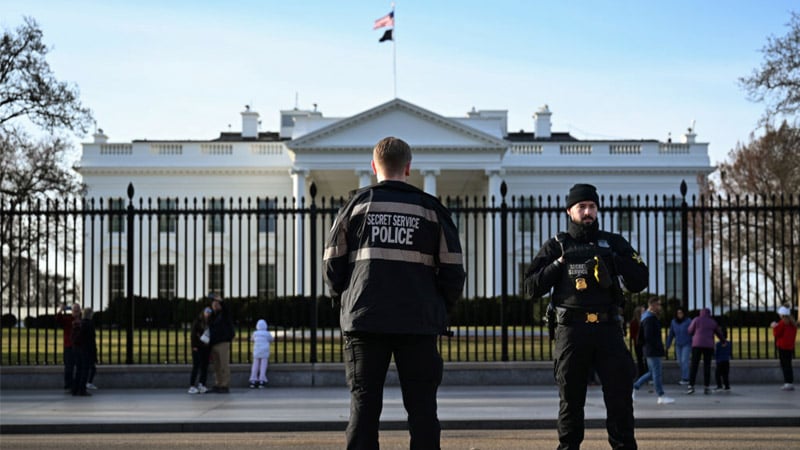 Breaking: Secret Service Shoots Armed Man Near White House After Confrontation