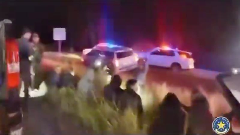 WATCH: Texas Police Use Spike Strip to Stop Armed Salvadoran Suspect Smuggling 10 Fellow Illegals in Pickup Truck