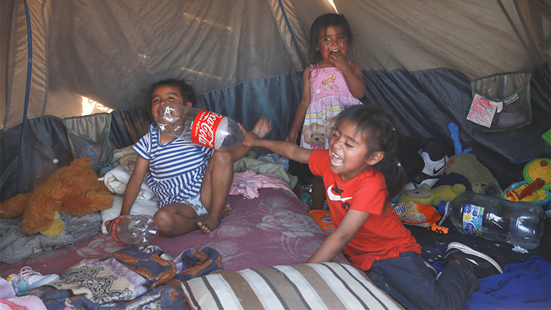Border Patrol Warns That Suspicious Adults Posing as ‘Parents’ are Drugging, Abducting Young Children to be Trafficked into America