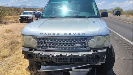 Image for Suspect Smuggling Child Crashes Into Another Vehicle During High-Speed Pursuit in Arizona article