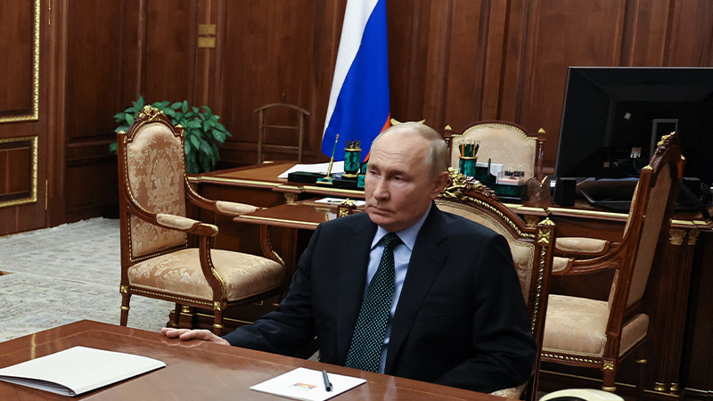 Russia Issues Long-Range Missile Warning to West