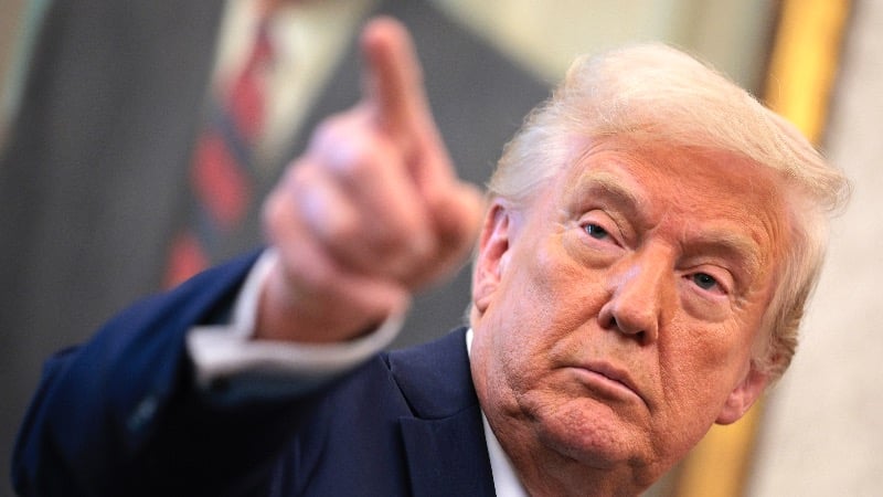 Trump Pleads  For Putin to Stop Striking Ukraine, Brutally Attacks Zelensky For Refusing Peace