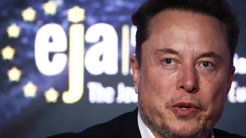 Musk Decries Lack of ‘Exit Strategy’ in Ukraine Conflict