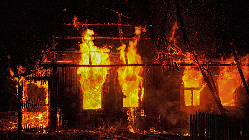 Ukrainian Group Arrested for Arson Attacks in Poland and Baltic Nations, But Authorities Blame Russia