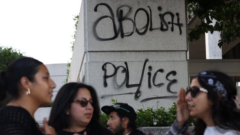Protestors Surround Detention Facility in LA after Raids, Labor Leader Arrested