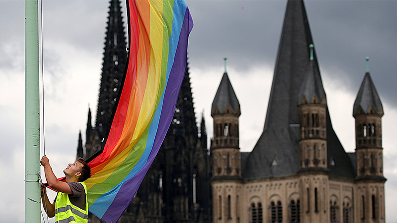 Survey Shows Growing Number of People Are Leaving Organized Religions Over LGBTQIAAP2+ Disputes