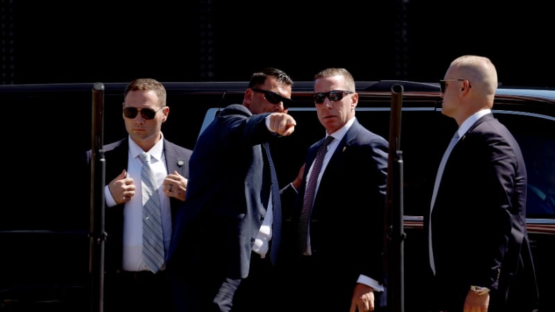 Secret Service Agent Shoots Himself on Duty