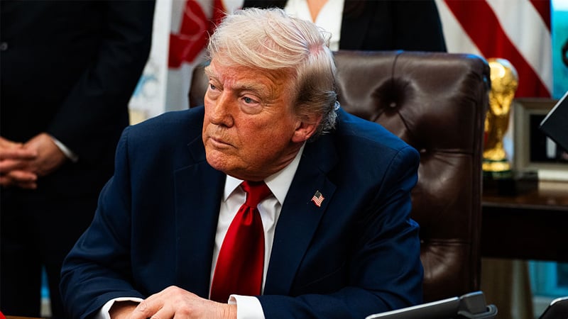 Trump Announces Meeting with Adversarial ‘SignalGate’ Atlantic Editor Jeffrey Goldberg