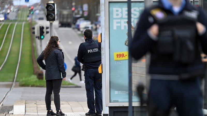 Germany: Yemeni Alien Raped 14-Year-Old Girl at Munich Bus Stop After Demanding Sex Through Translation App