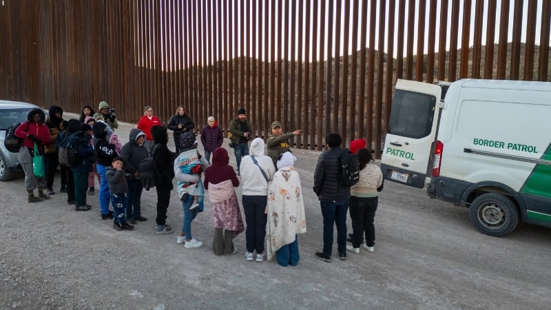 Migrants Heading for US Are Turning Back as Border Crossings Plummet