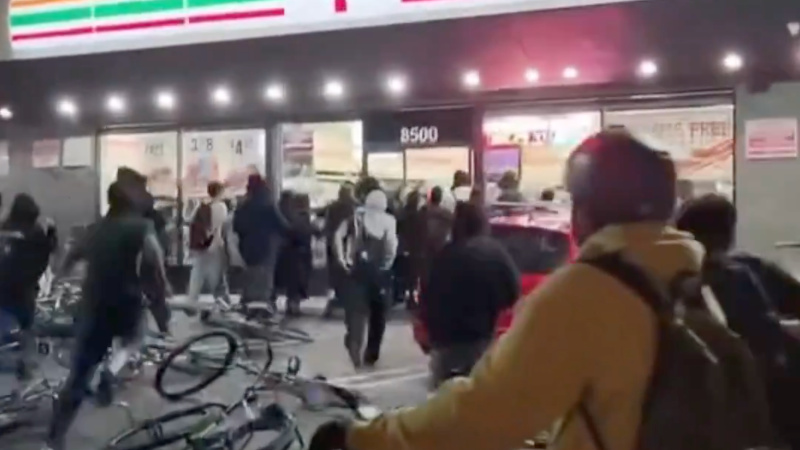 Shock Video: Mob of Bicycle Rowdies Loot Beverly Hills Convenience Store