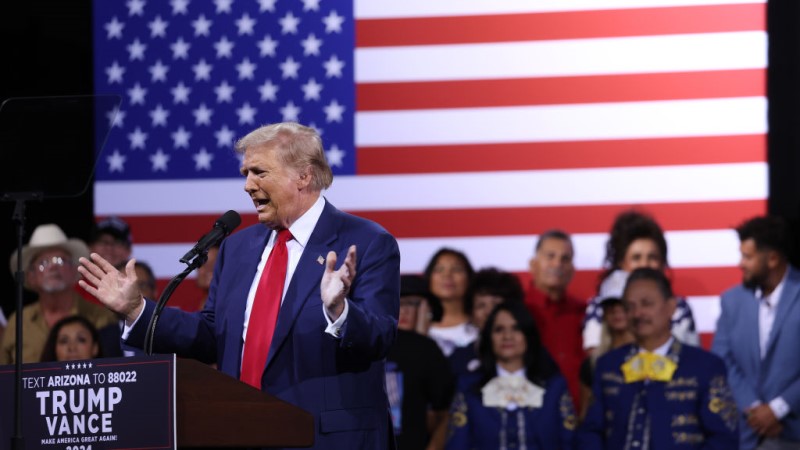 20 Trump Rally Attendees Hit With ‘Mystery’ Illness After Sharing Stage With Former President
