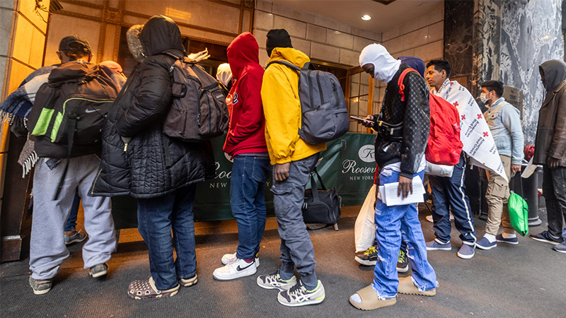 Sweden to Pay Migrants Who’ve Failed to Integrate Nearly €31,000 to Return Home — Even Those with Citizenship