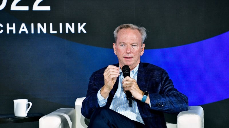Autonomous AI May Have To Be “Unplugged” Before It’s Too Late, Says Ex-Google CEO