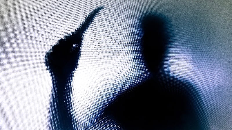 Algerian Alien in France for Medical Treatment Arrested for Robbing Elderly Victims at Knifepoint