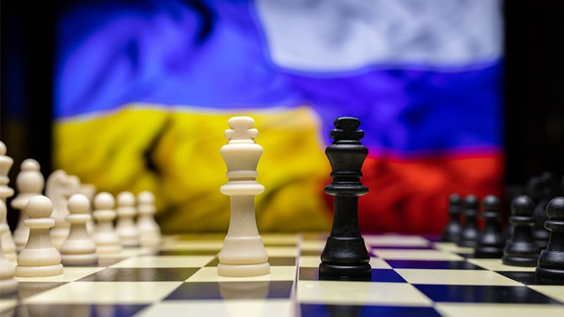 Ron Paul: Washington’s Ukraine Obsession is Going to Get Us All Killed!