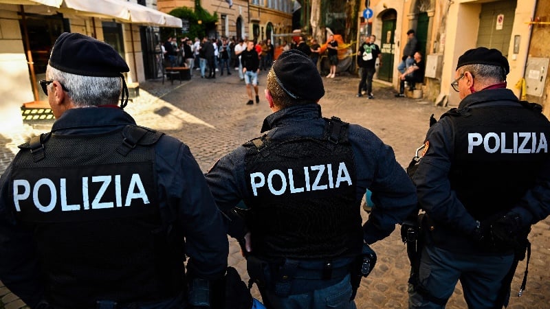 Manhunt for 10 North African Men Suspected of Gang-Raping Italian Teen Outside Milan Nightclub