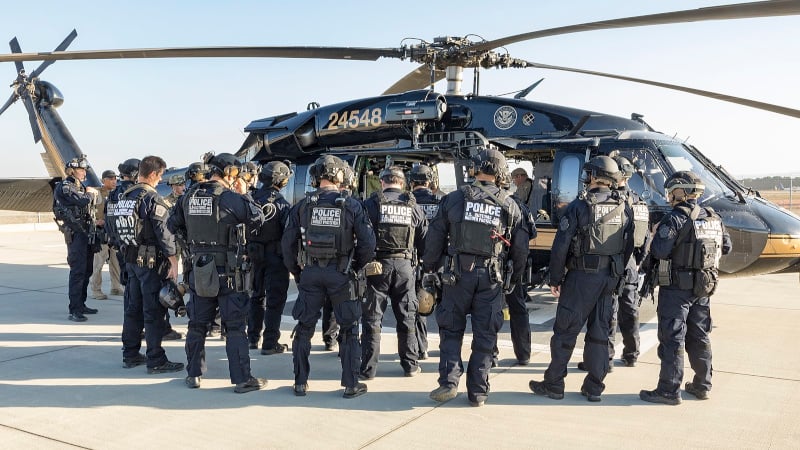 ICE Prepared for ‘Violent Situations’ During Trump Immigration Raids – Former Top Official