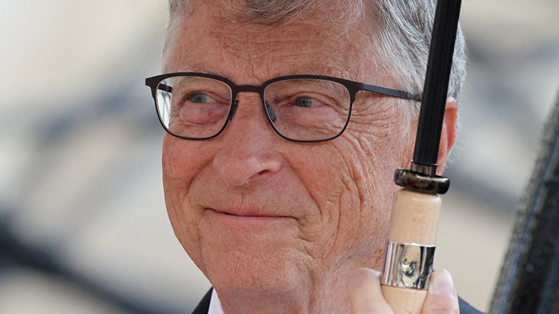 Bill Gates Wants to Shape AI and ‘Misinformation’ Control and Oprah is all Ears