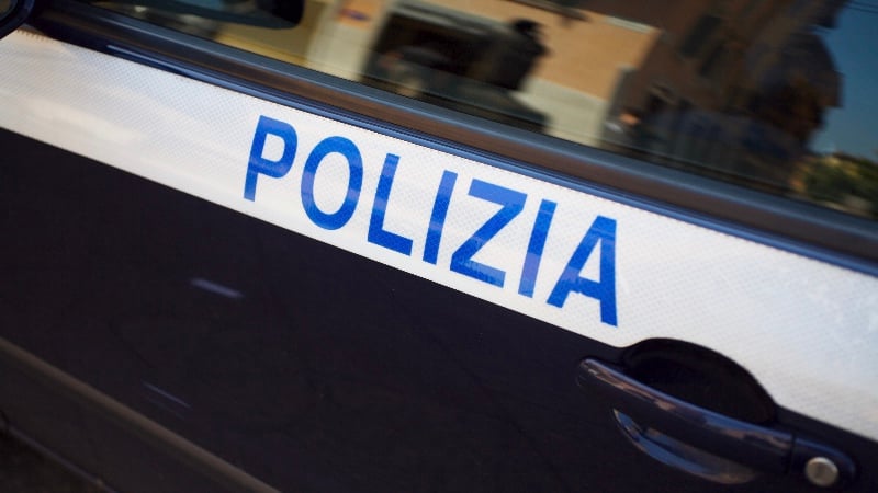 You Can’t Eat, It’s Ramadan!’ — Italian Girl Beaten By Foreigners For Eating Sandwich on a Bus