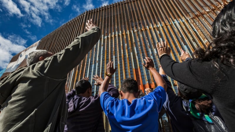 Trump Tells DHS: “Recruit 20,000 More ICE Agents”