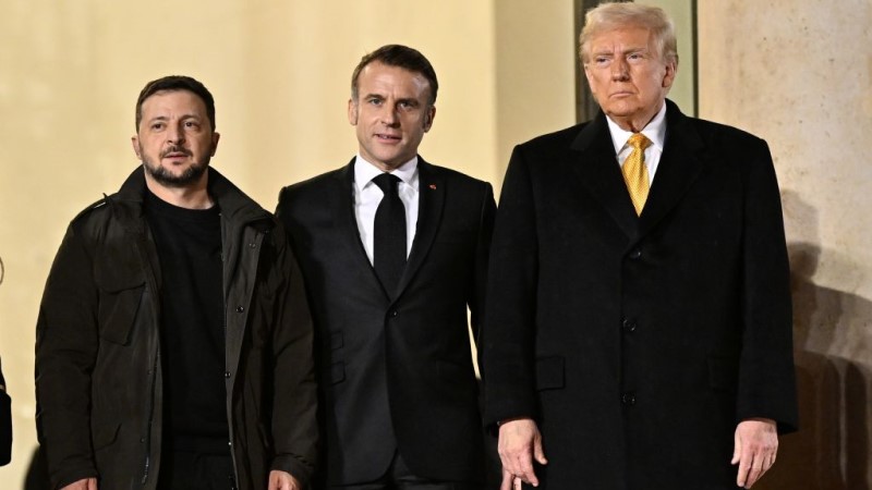 Friday Live: Trump Working To Stop WWIII As UFO Frenzy Takes America By Storm