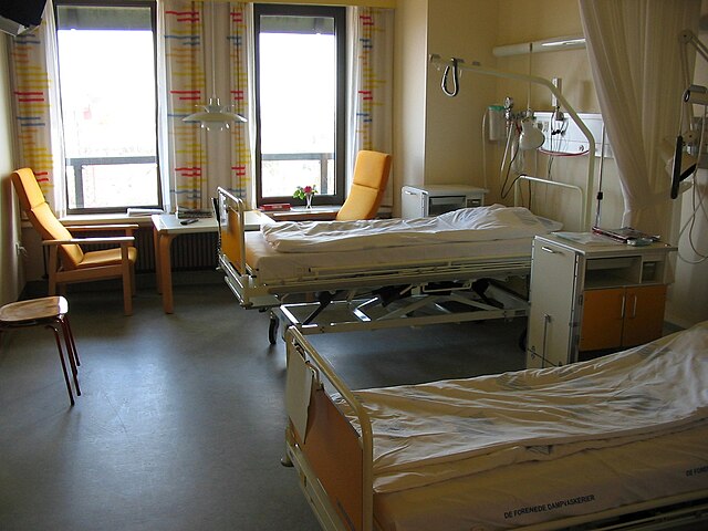 Trust In Doctors And Hospitals Plummets