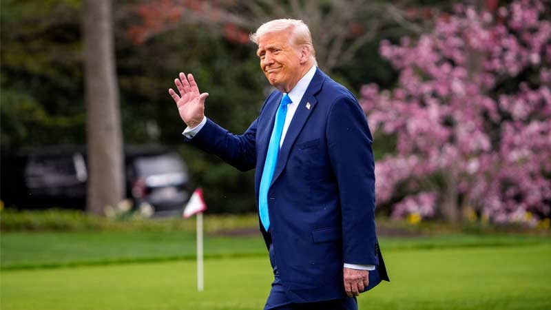 Trump Signs Exec Order Restoring Improperly Removed Statues And Public Monuments