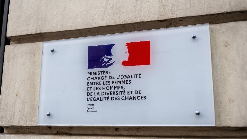 Right-Wing Feminists Thrown Out of Paris Women’s Day Demonstration