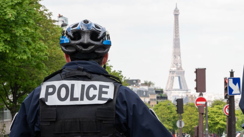 French Police Catch Mob of Migrants Sexually Assaulting Female Tourists Near Eiffel Tower