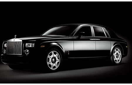 Phantom Black from Rolls-Royce goes all black - Luxurylaunches