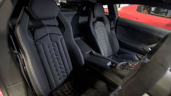 Lamborghini Aventador with bespoke interiors and accessories by Kahn ...