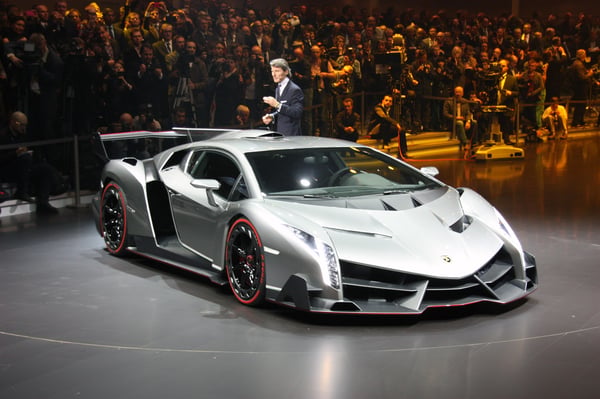 lamborghini-veneno-geneva-2013-2