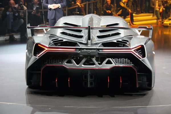 lamborghini-veneno-geneva-2013-6