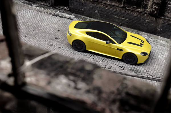 aston-martin-v12-vantage-s-23