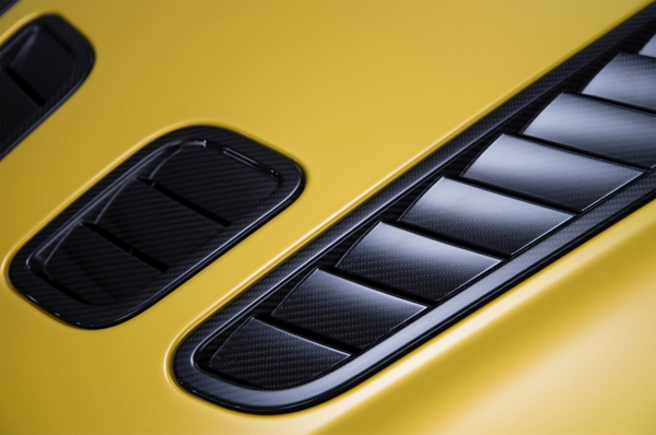aston-martin-v12-vantage-s-8