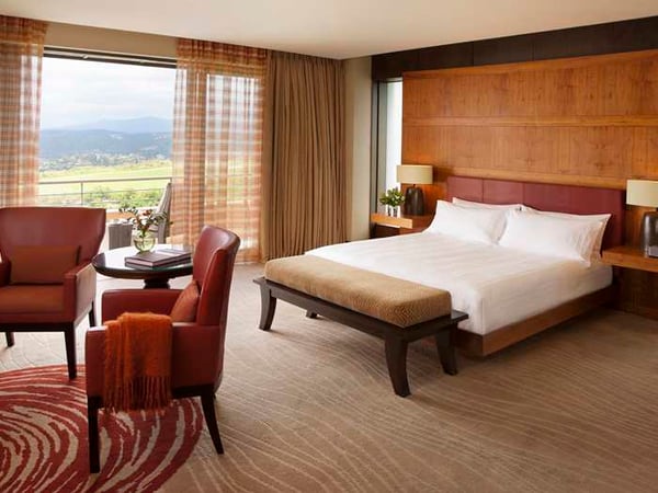 King Junior Superior Suite