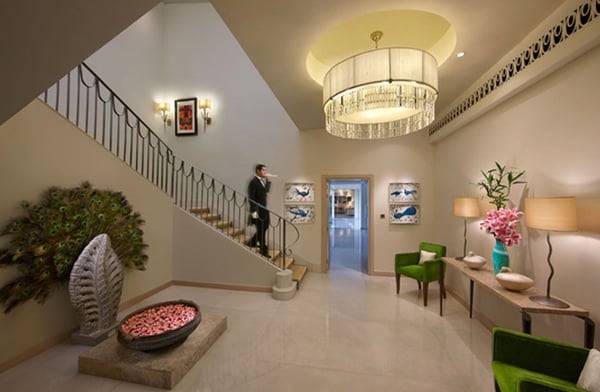 peacock-suite-grand-presidential-entrance