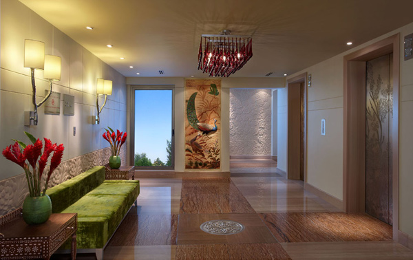 peacock-suite-presidential-elevator