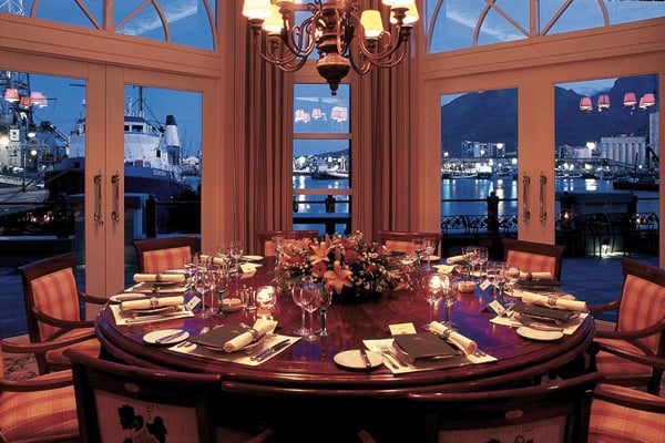 the-table-bay-3