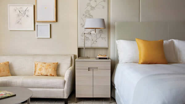 four-seasons-toronto-premier-room