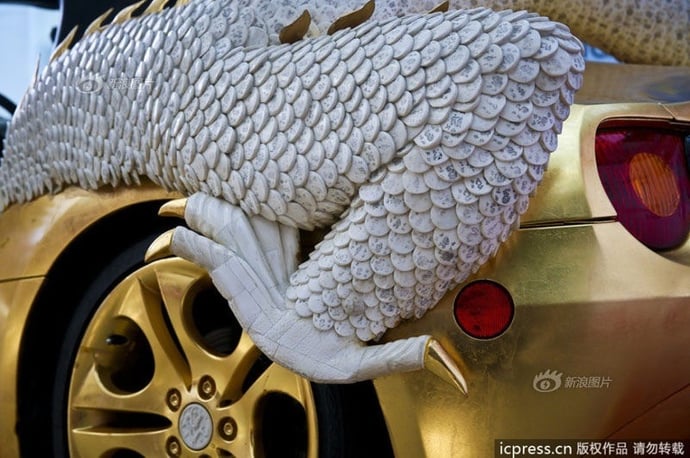 gold-bmw-z4-dragon-4