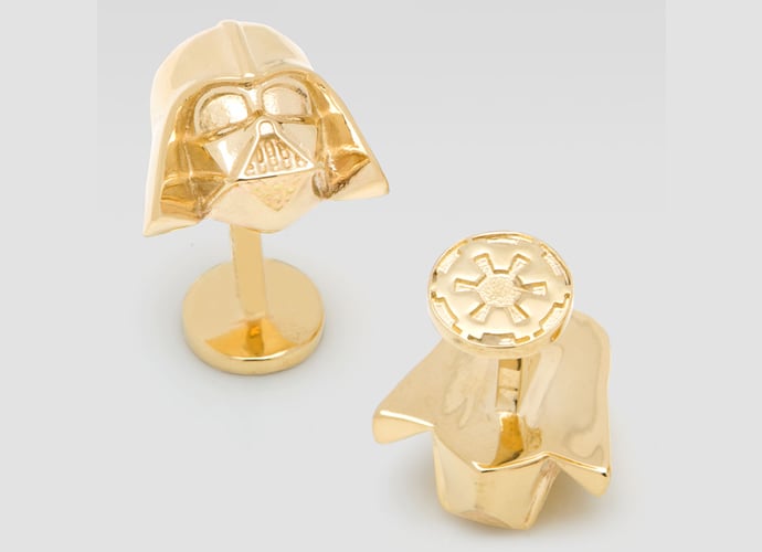 gold-darth-vader-and-yoda-cufflinks-2