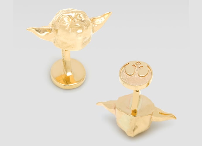 gold-darth-vader-and-yoda-cufflinks-3