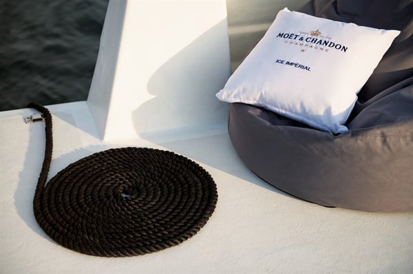 moet-chandon-ice-imperial-boat-3